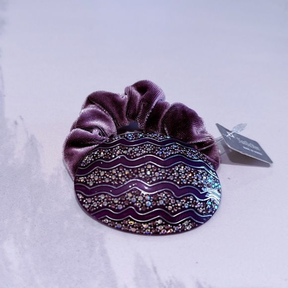 Three piece hair accessories set~ - Picture 2 of 5